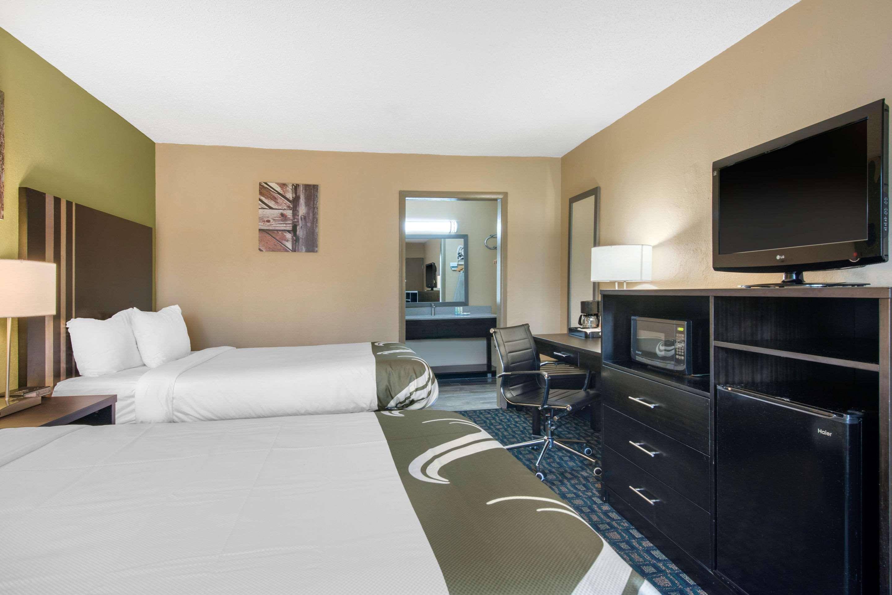 Quality Inn & Suites Brooksville I-75-Dade City Ridge Manor Exterior photo