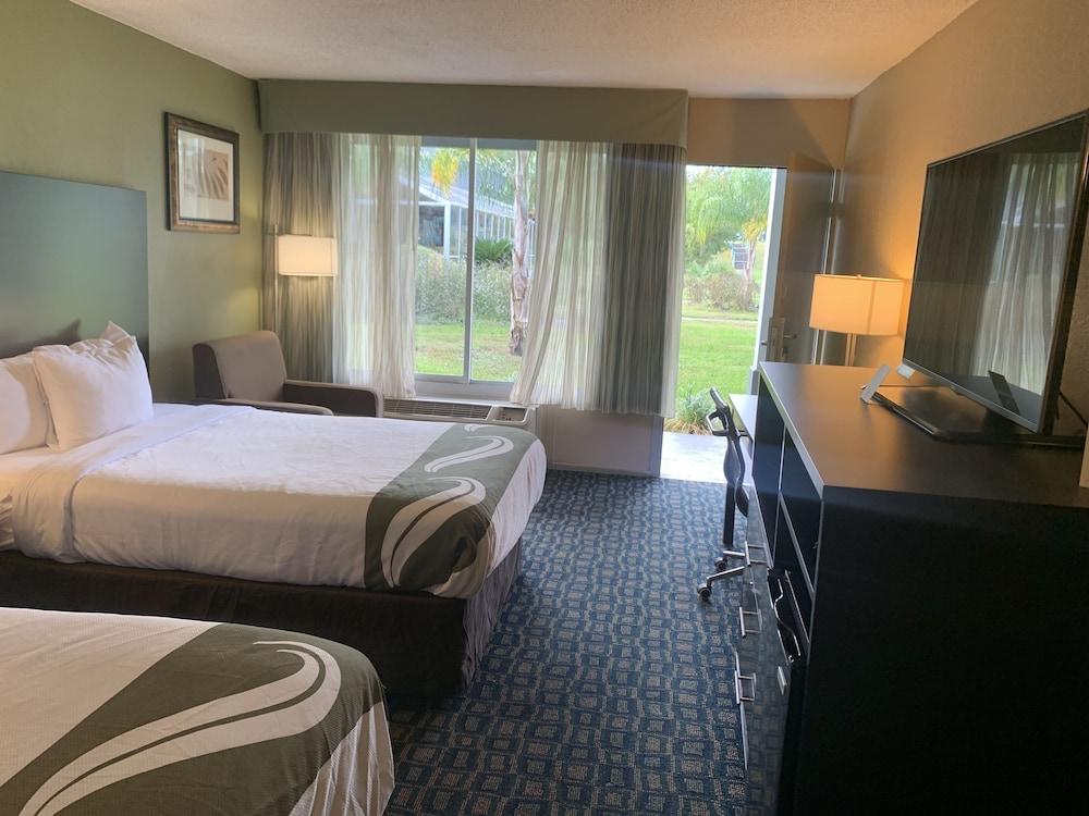 Quality Inn & Suites Brooksville I-75-Dade City Ridge Manor Exterior photo