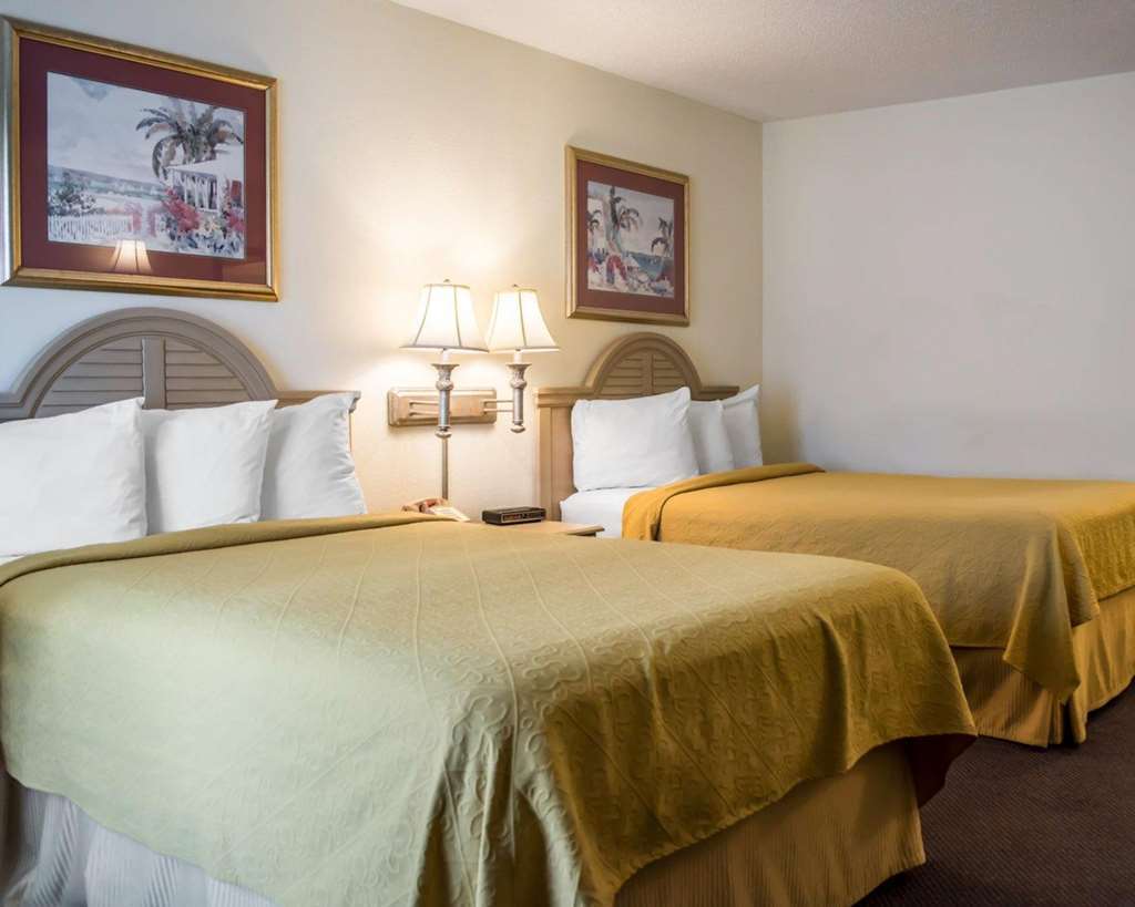 Quality Inn & Suites Brooksville I-75-Dade City Ridge Manor Room photo