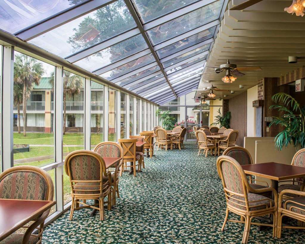 Quality Inn & Suites Brooksville I-75-Dade City Ridge Manor Restaurant photo